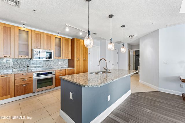 1431 RIVERPLACE Boulevard 3002, Jacksonville, FL 32207