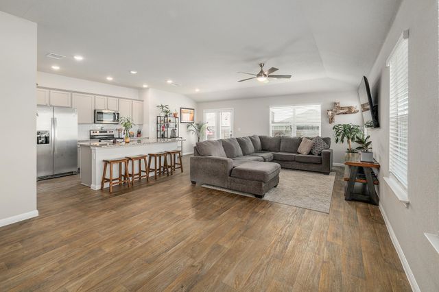 413 Hunter LOOP, Bertram, TX 78605