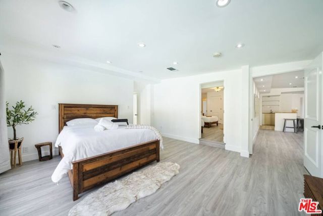 11331 Isleta Street, Los Angeles, CA 90049