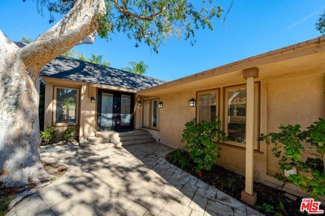 11331 Isleta Street, Los Angeles, CA 90049