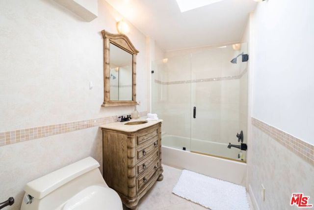 11331 Isleta Street, Los Angeles, CA 90049