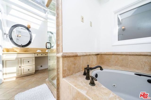 11331 Isleta Street, Los Angeles, CA 90049