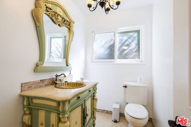 11331 Isleta Street, Los Angeles, CA 90049