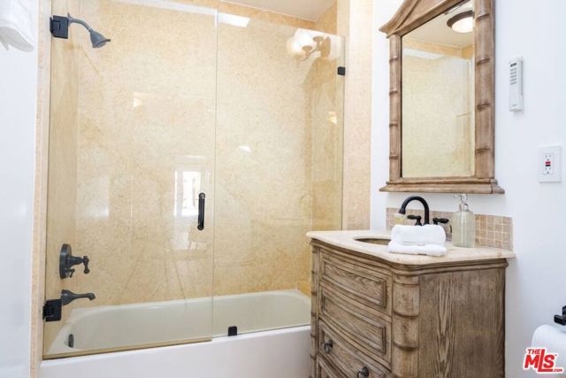 11331 Isleta Street, Los Angeles, CA 90049