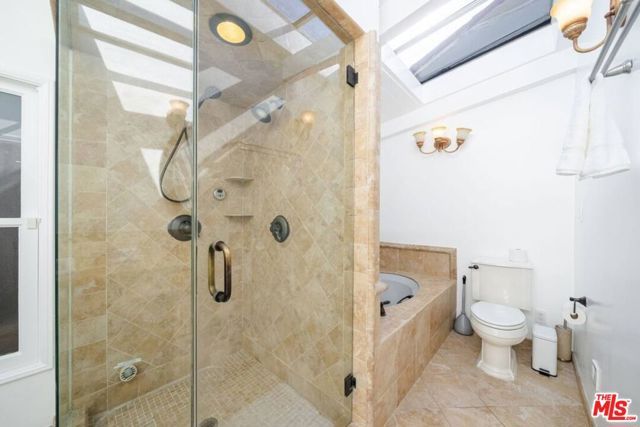 11331 Isleta Street, Los Angeles, CA 90049