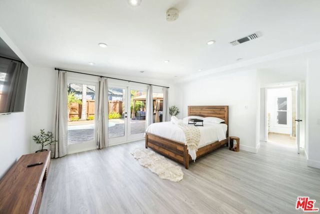 11331 Isleta Street, Los Angeles, CA 90049