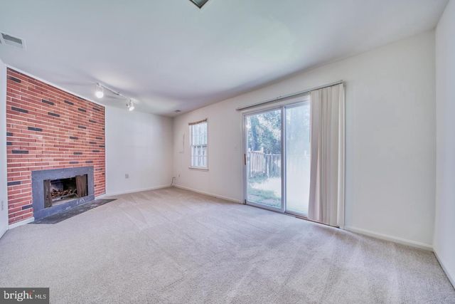 4936 MCFARLAND DR, Fairfax, VA 22032