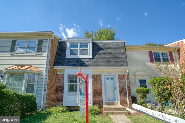 4936 MCFARLAND DR, Fairfax, VA 22032
