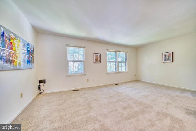 4936 MCFARLAND DR, Fairfax, VA 22032