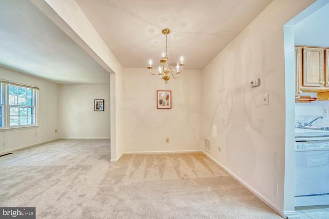 4936 MCFARLAND DR, Fairfax, VA 22032