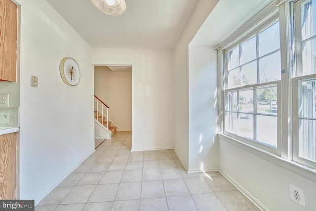 4936 MCFARLAND DR, Fairfax, VA 22032