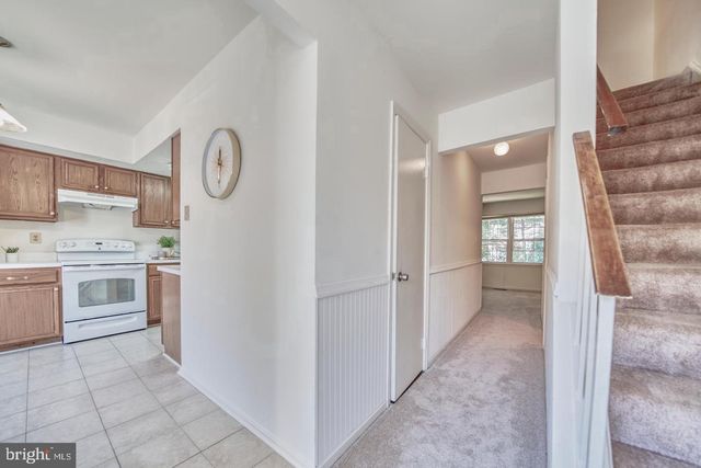 4936 MCFARLAND DR, Fairfax, VA 22032