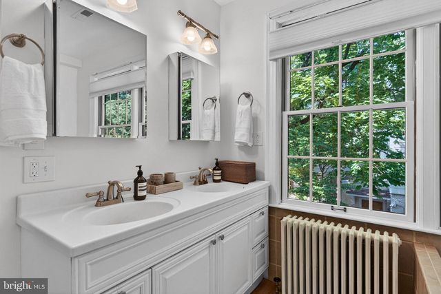 3920 INGOMAR ST NW, Washington, DC 20015