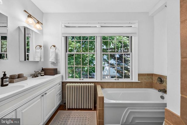 3920 INGOMAR ST NW, Washington, DC 20015