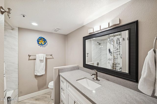 9396 E PURDUE Avenue 221, Scottsdale, AZ 85258