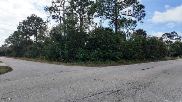 1806 E 10TH ST, Lehigh Acres, FL 33972