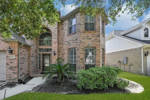 2703 Marble Brook Lane, Pearland, TX 77584