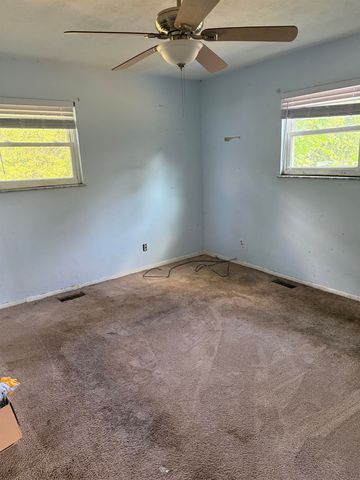 52 Pvt Dr 3902 Co Rd 31, Chesapeake, OH 45619