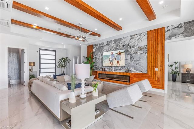 4301 SE 18th PL, Cape Coral, FL 33904