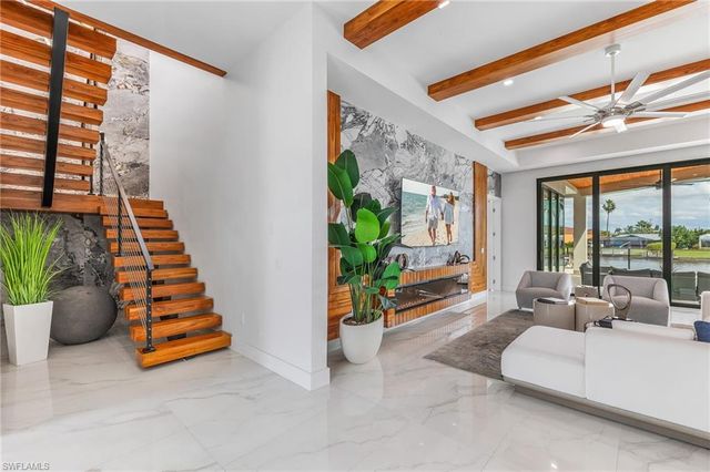 4301 SE 18th PL, Cape Coral, FL 33904