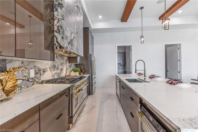 4301 SE 18th PL, Cape Coral, FL 33904