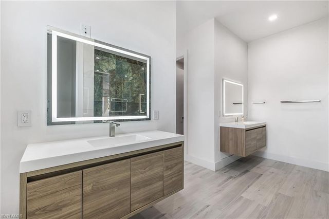 4301 SE 18th PL, Cape Coral, FL 33904