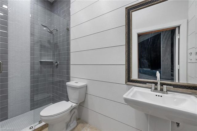 4301 SE 18th PL, Cape Coral, FL 33904