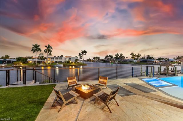 4301 SE 18th PL, Cape Coral, FL 33904