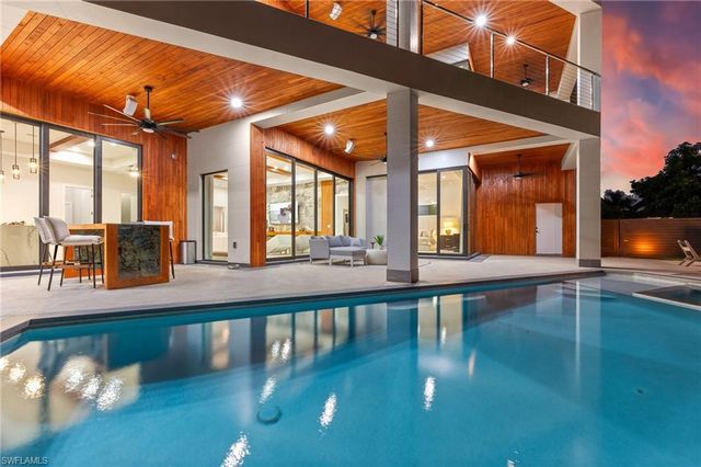 4301 SE 18th PL, Cape Coral, FL 33904