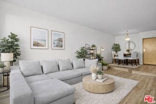 19009 Sherman Way 2, Reseda, CA 91335