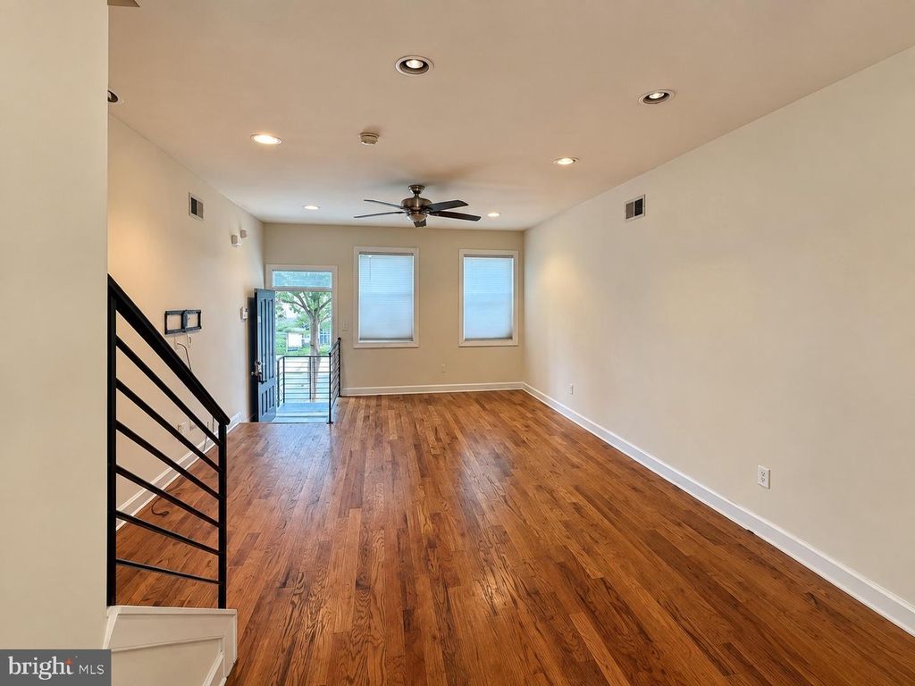 2146 ELLSWORTH ST, PHILADELPHIA, PA 19146 — photo 5