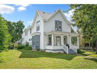 527 W Grand Avenue, Eau Claire, WI 54703
