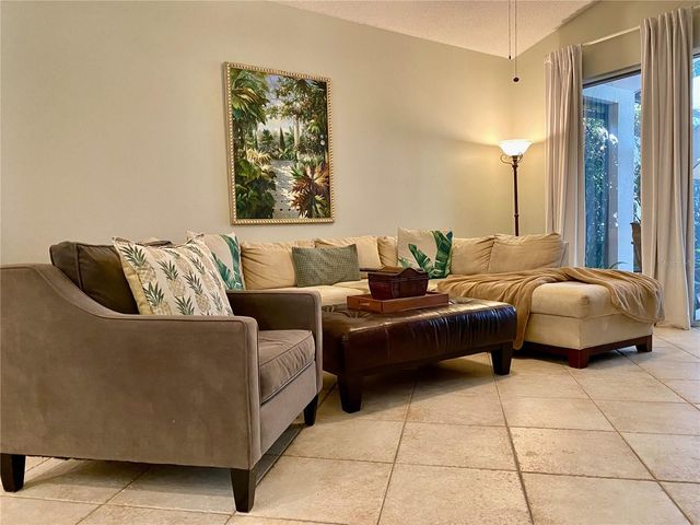 1716 FOX GLEN COURT, Winter Springs, FL 32708