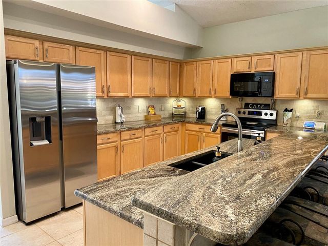 1716 FOX GLEN COURT, Winter Springs, FL 32708