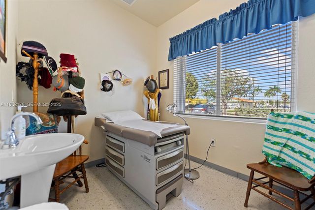 45 NW 4th Street, Homestead, FL 33030