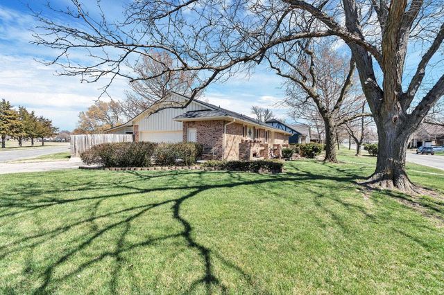 6902 E 14th St N, Wichita, KS 67206