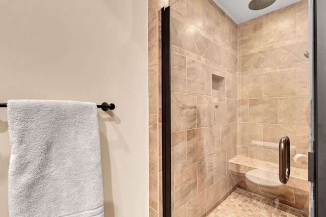 6902 E 14th St N, Wichita, KS 67206