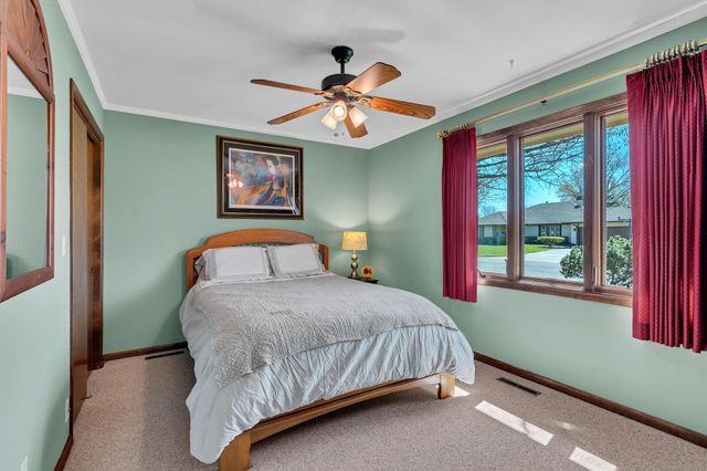 6902 E 14th St N, Wichita, KS 67206