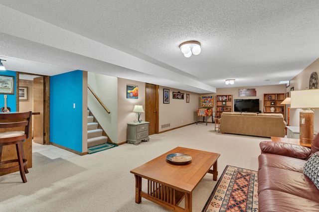 6902 E 14th St N, Wichita, KS 67206