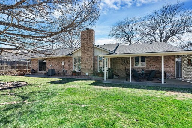 6902 E 14th St N, Wichita, KS 67206