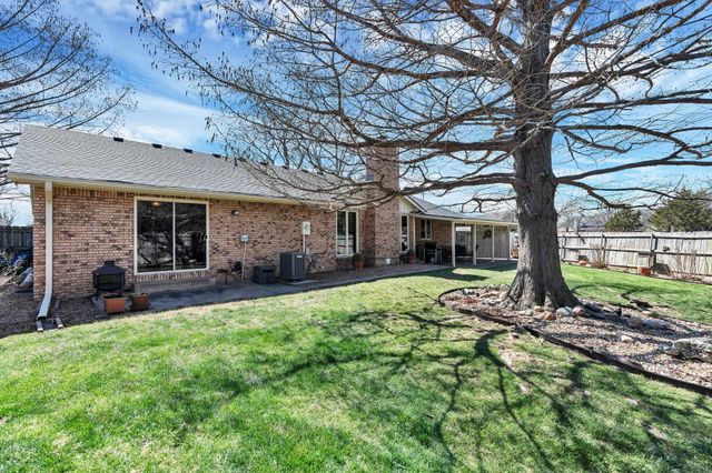 6902 E 14th St N, Wichita, KS 67206