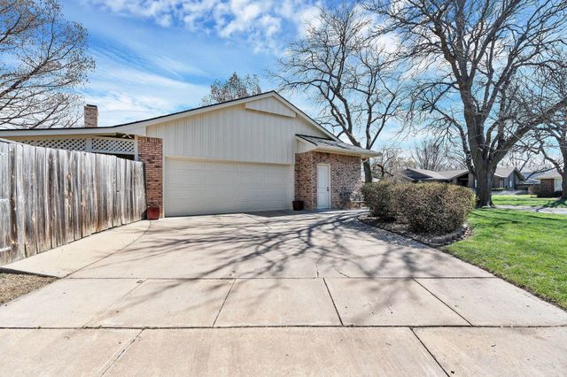 6902 E 14th St N, Wichita, KS 67206