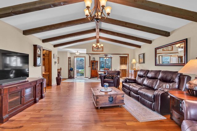 6902 E 14th St N, Wichita, KS 67206