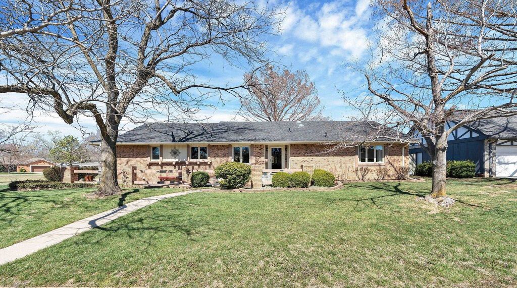 6902 E 14th St N, Wichita, KS 67206