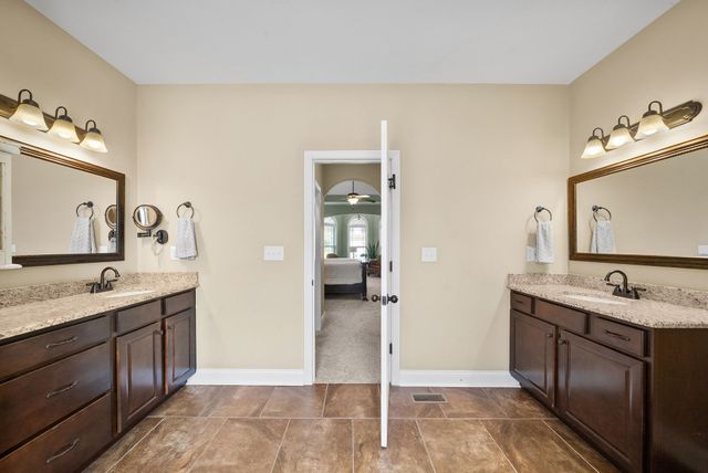 1165 Buggy Cv, Clarksville, TN 37043