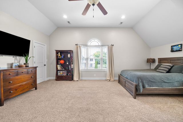 1165 Buggy Cv, Clarksville, TN 37043