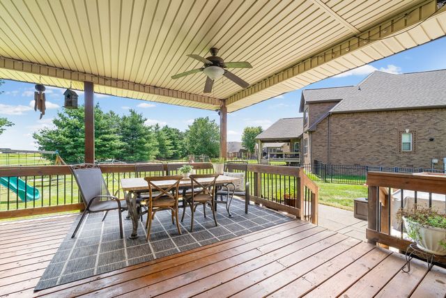 1165 Buggy Cv, Clarksville, TN 37043