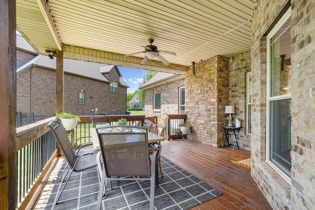 1165 Buggy Cv, Clarksville, TN 37043