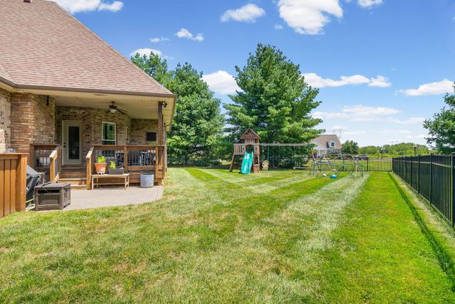 1165 Buggy Cv, Clarksville, TN 37043