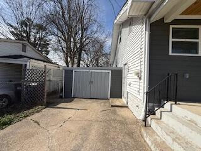 712 Bedinger Street, Elsmere, KY 41018